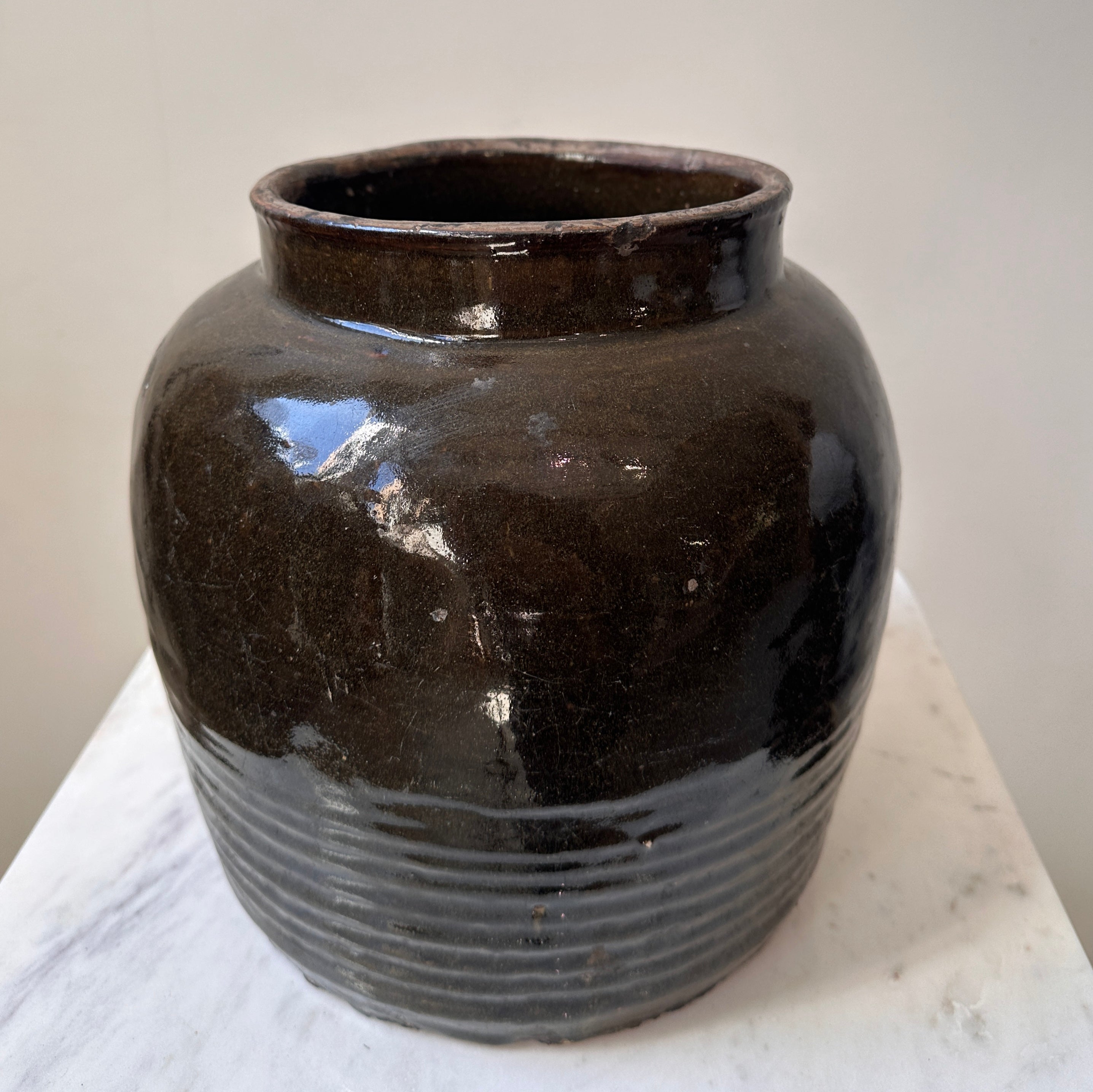 Vintage Chinese Black Ceramic Pot - 002