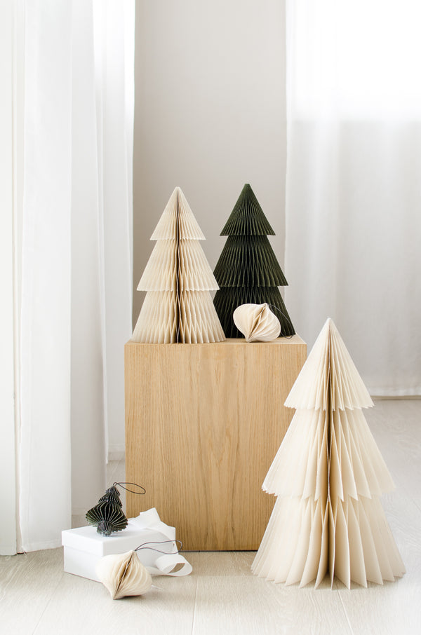 Deluxe Standing Christmas Tree - 45m - Off White