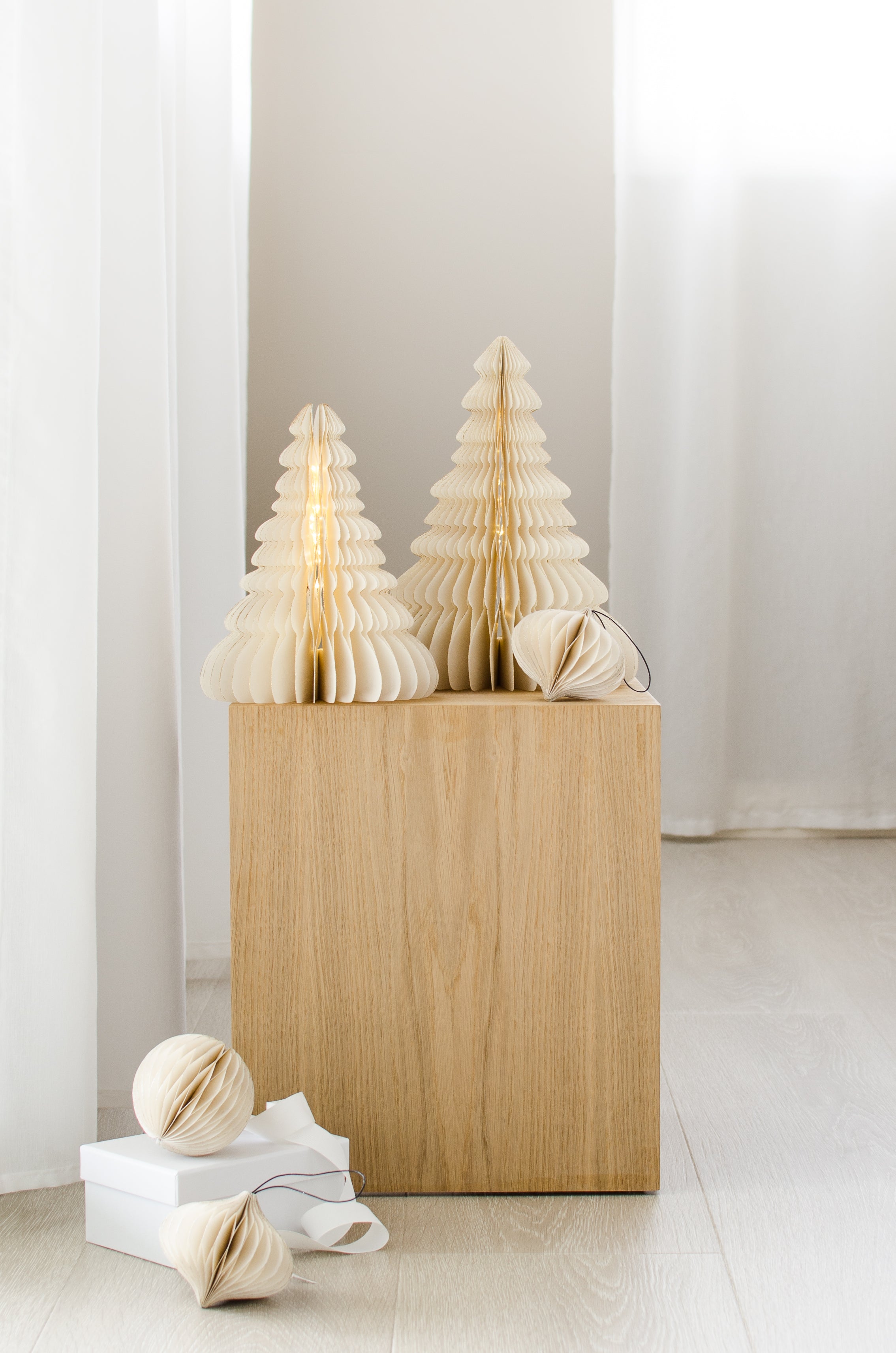 NORDIC ROOMS Standing Christmas Tree - 30cm & 36cm- Off White with Gold Glitter Edge & LED Lights