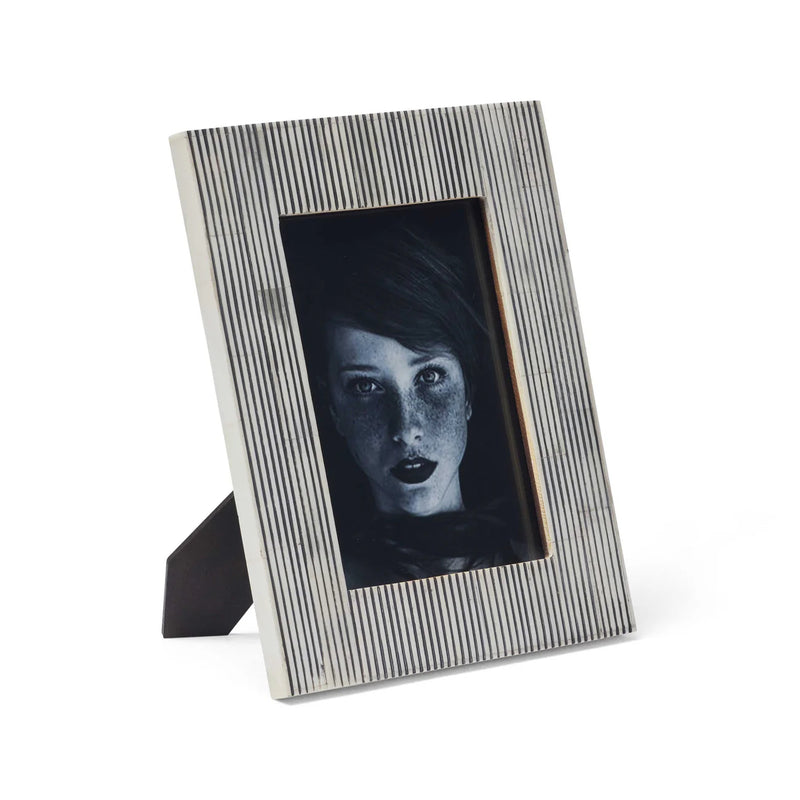 Ollo Photo Frame - 5x7"