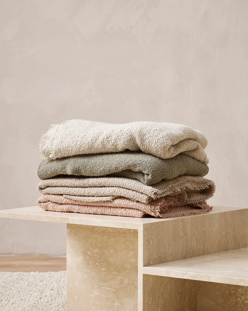 BAYA Cromwell Throw - Blush